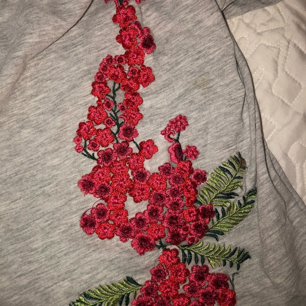 H&M embroidered top - Picture 2 of 3